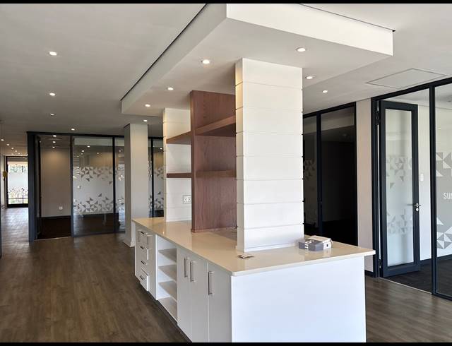1,678.60M² OFFICE TO LET IN LA LUCIA
